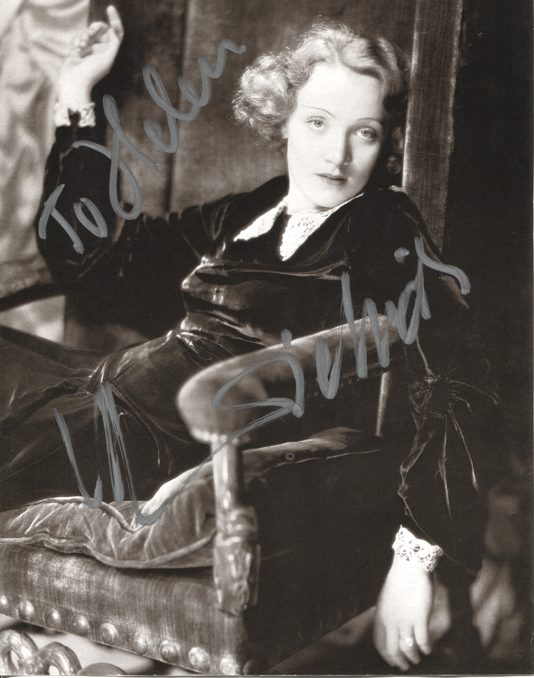 DIETRICH — Large Print of a vintage photo signed in silver ink and inscribed | Sophie Dupré Autographs