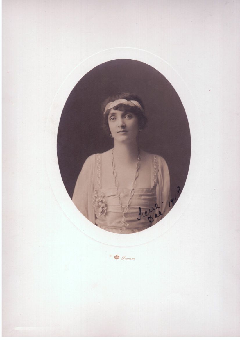 CARISBROOKE — Portrait photograph, signed and dated by her on the image, by Franzen, | Sophie Dupré Autographs