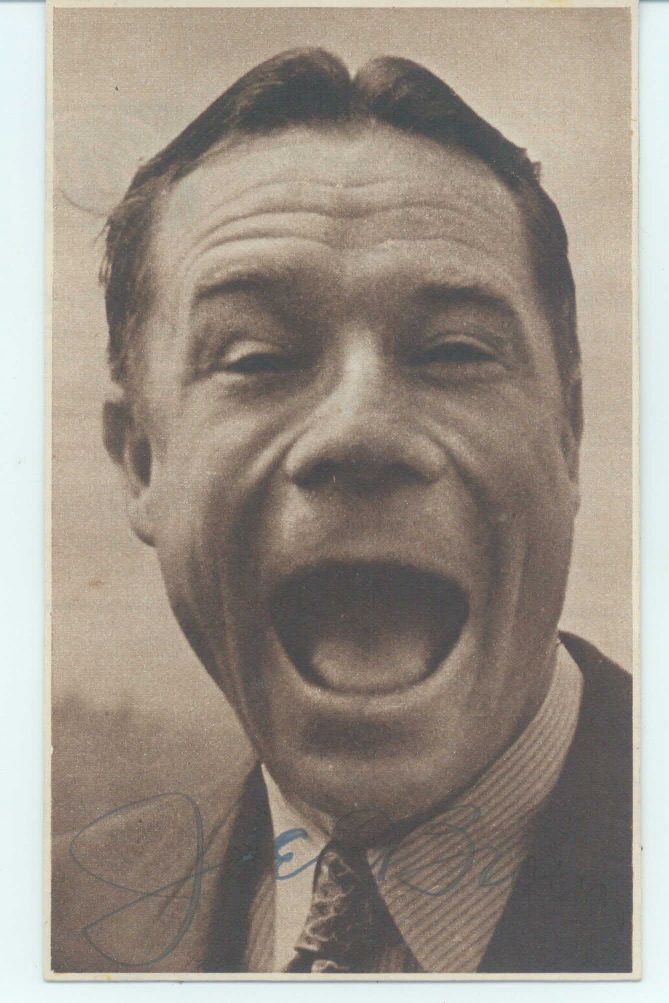 BROWN — Portrait photo from a magazine, signed, | Sophie Dupré Autographs