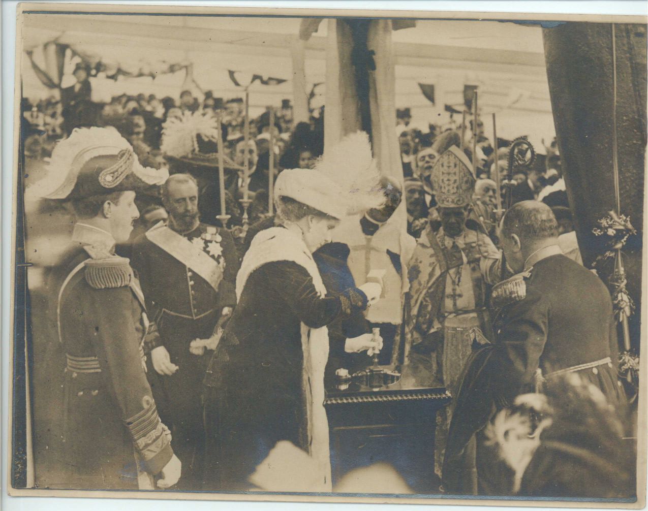 [ALFONSO XIII — Press photo by 'Topical', unsigned, | Sophie Dupré Autographs