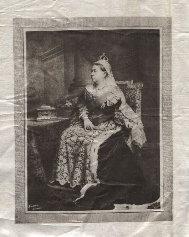 [VICTORIA — Fine unsigned photograph by Walery of London, | Sophie Dupré Autographs