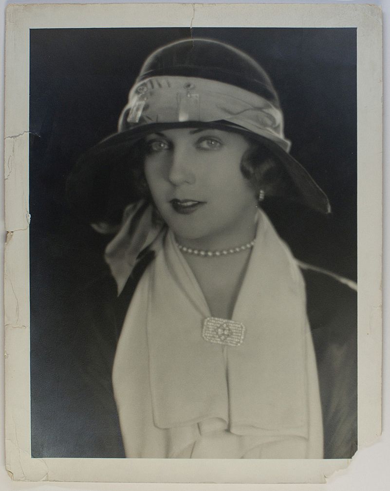 HUGHES — Fine large unsigned vintage portrait photo by Edwin Bower Hesser, | Sophie Dupré Autographs
