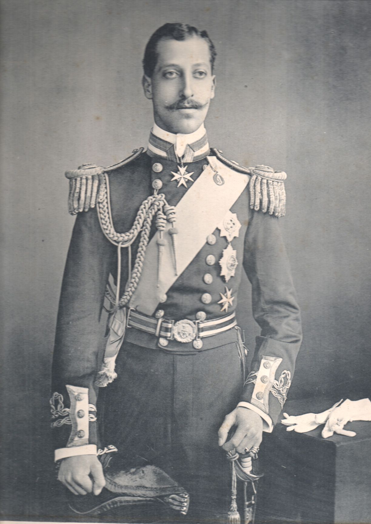 [ALBERT VICTOR — Splendid pair of unsigned Portrait Photographs, by Russell & Sons | Sophie Dupré Autographs