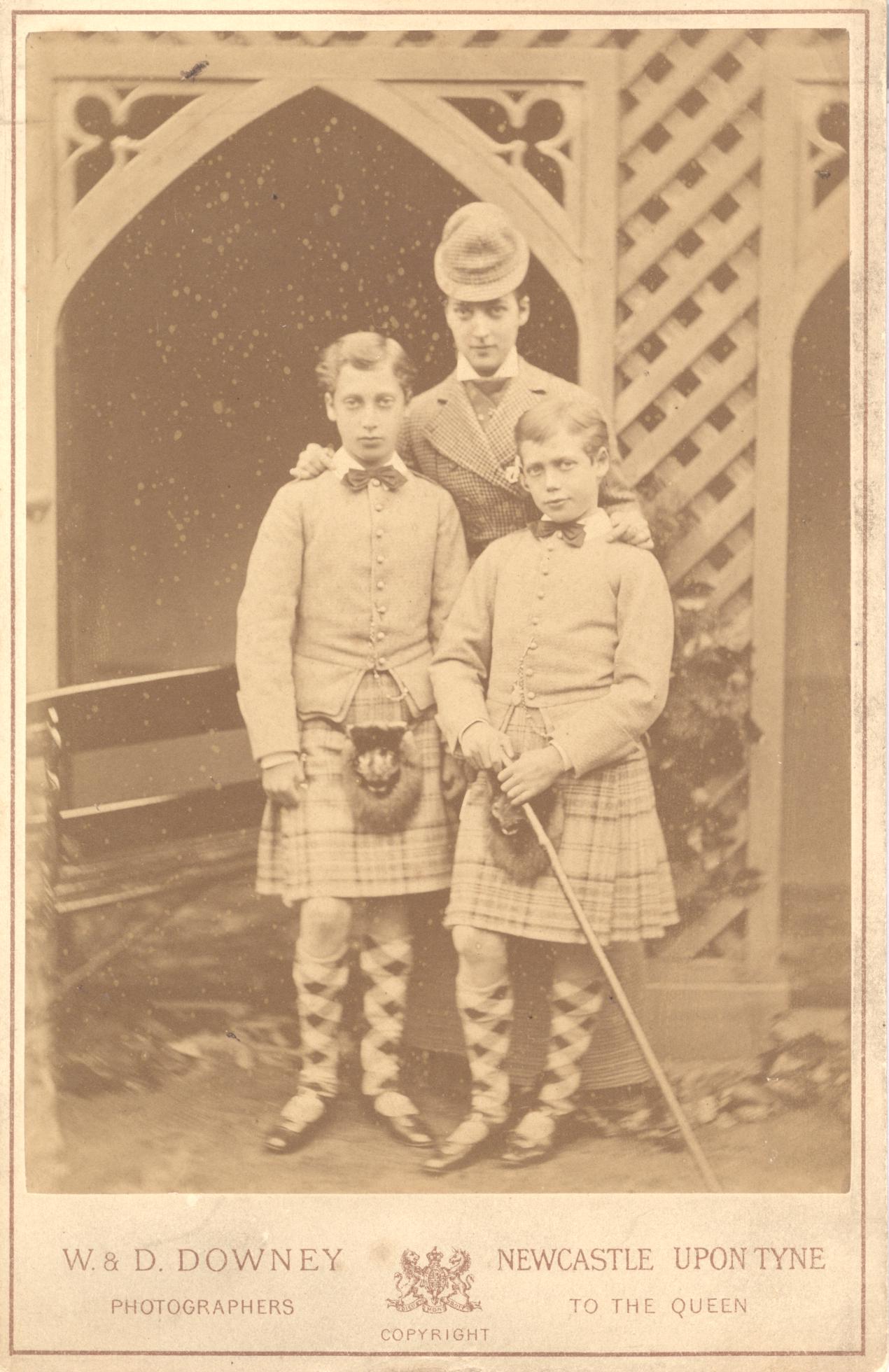 [ALEXANDRA — Fine unsigned Cabinet Portrait Photograph, by W. & D. Downey | Sophie Dupré Autographs