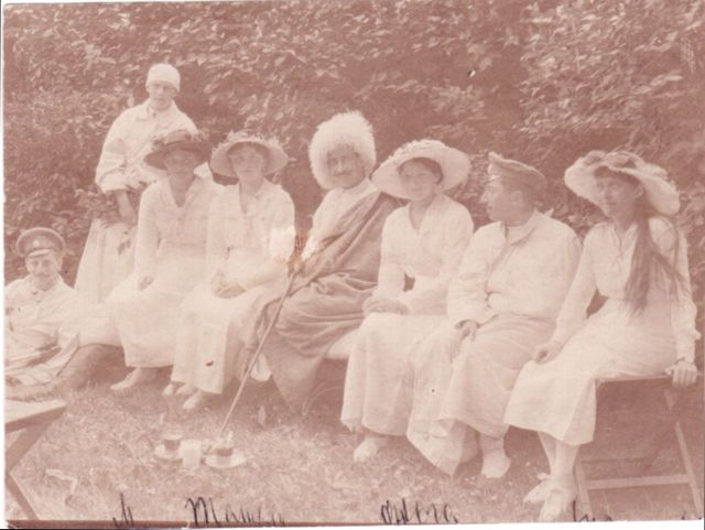 [OLGA — Cheerful unsigned original group photo, | Sophie Dupré Autographs