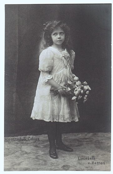[ELISABETH — Charming unsigned Portrait Postcard Photograph, by Prof. Uhlenhuth of Coburg, | Sophie Dupré Autographs