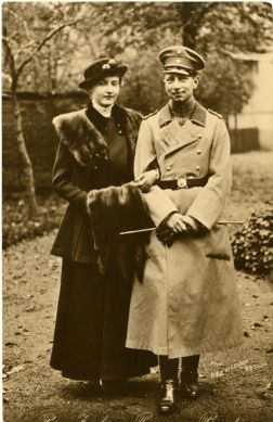 [JOACHIM — Unsigned Portrait Postcard Photograph, by Adolf Hartmann of Dessau, | Sophie Dupré Autographs
