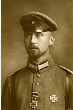 [OSKAR — Unsigned Portrait Postcard Photograph, by Studio Voigt of Homburg, | Sophie Dupré Autographs