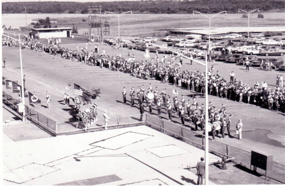 [ELIZABETH II image 3