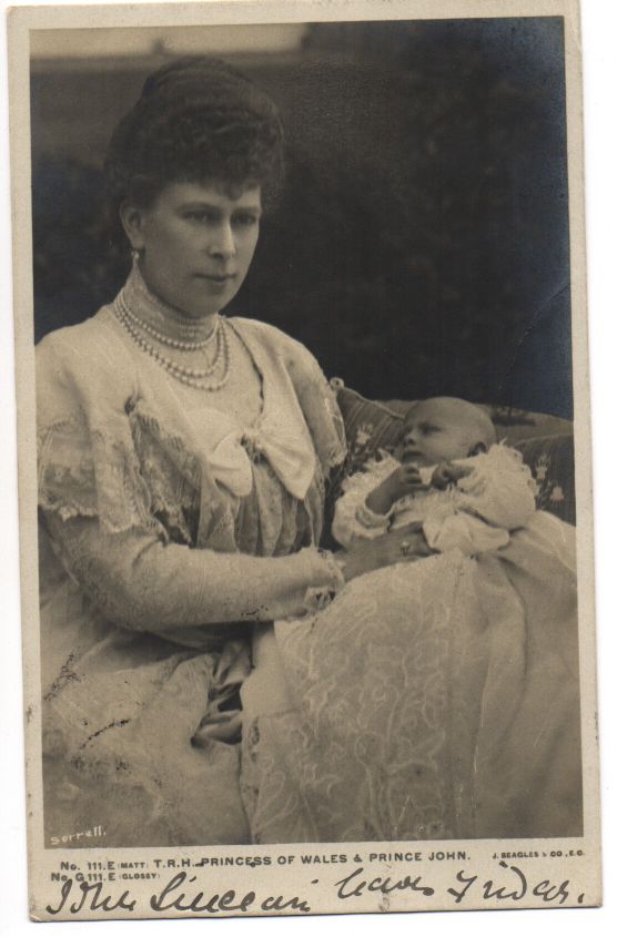 [MARY — Fine Unsigned Portrait Postcard Photograph, by Serrell, | Sophie Dupré Autographs