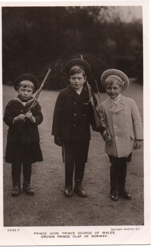 [JOHN — Fine Unsigned Portrait Postcard Photograph, | Sophie Dupré Autographs
