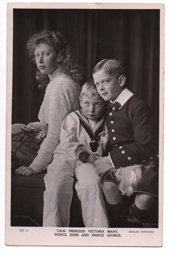 [JOHN — Fine Unsigned Portrait Postcard Photograph, by Lafayette | Sophie Dupré Autographs