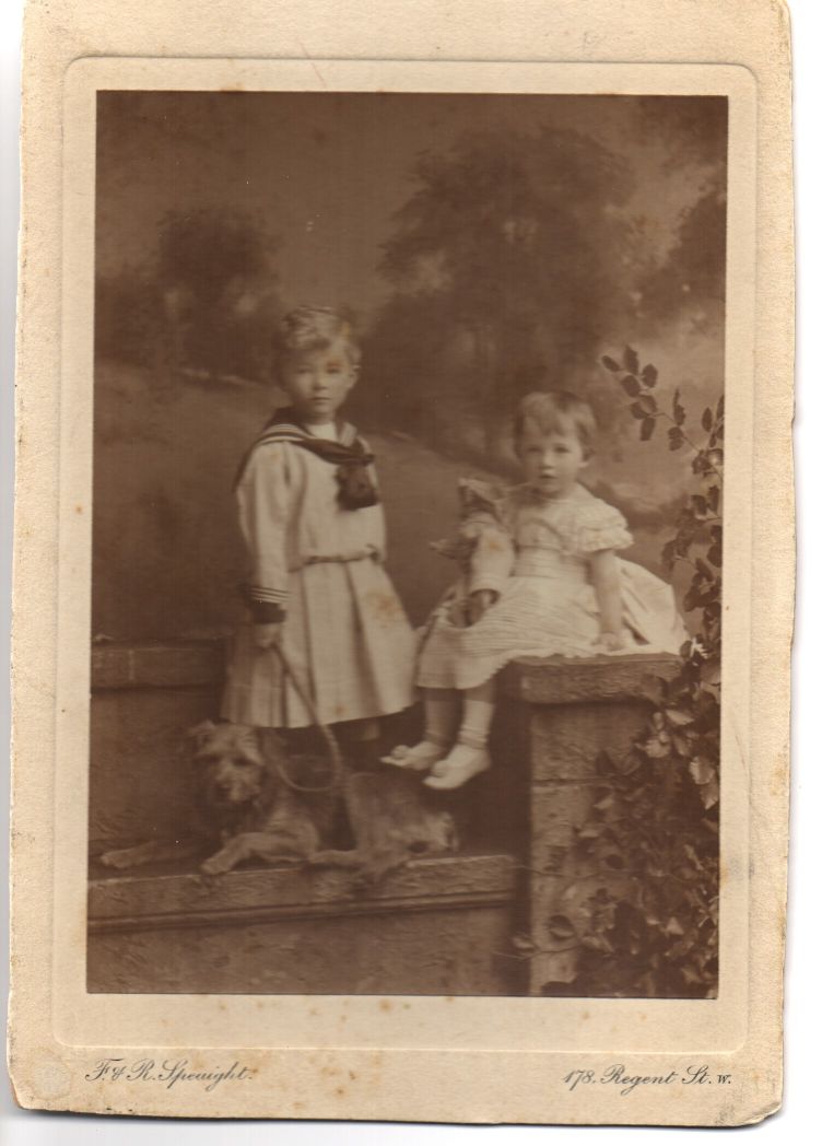[CAMBRIDGE — Charming Unsigned Cabinet Portrait Photograph, by F & R Speaight, | Sophie Dupré Autographs
