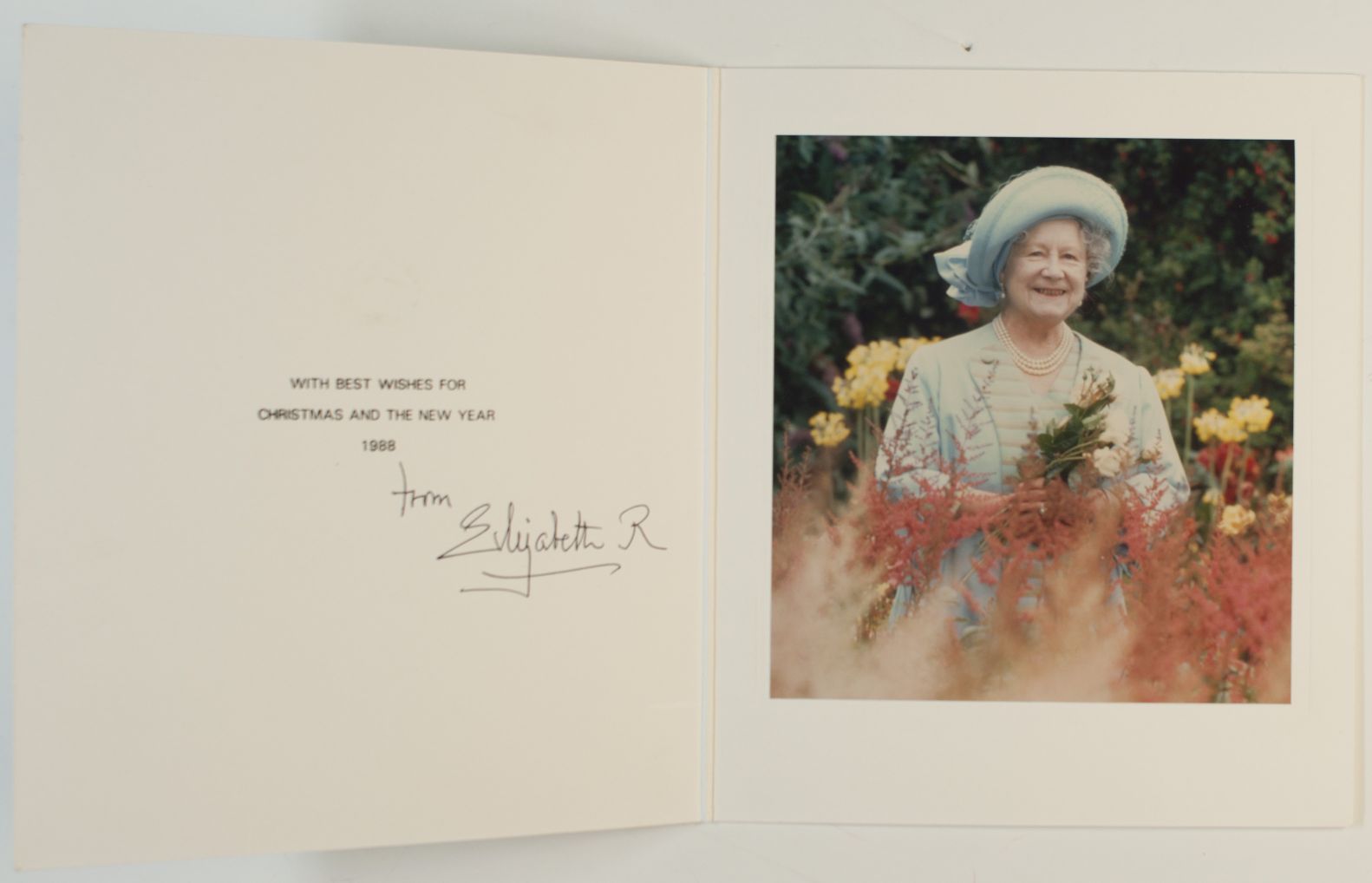 ELIZABETH — Fine Christmas Card signed | Sophie Dupré Autographs