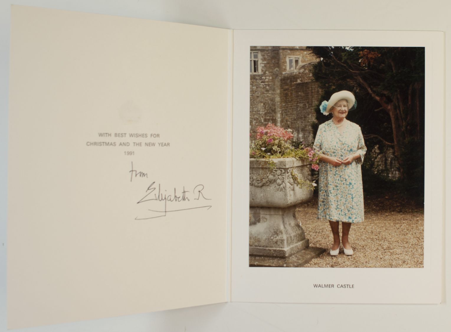 ELIZABETH — Fine Christmas Card signed | Sophie Dupré Autographs