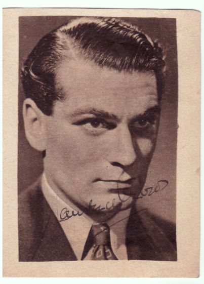 OLIVIER — Striking Signed Magazine Portrait Photograph, | Sophie Dupré Autographs