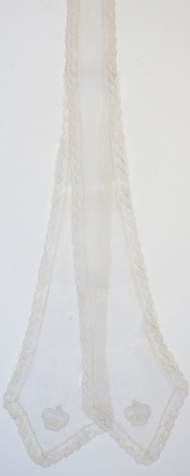 LADIES' LACE NECKTIE — Gauze Tie with the Crown of Great Britain | Sophie Dupré Autographs