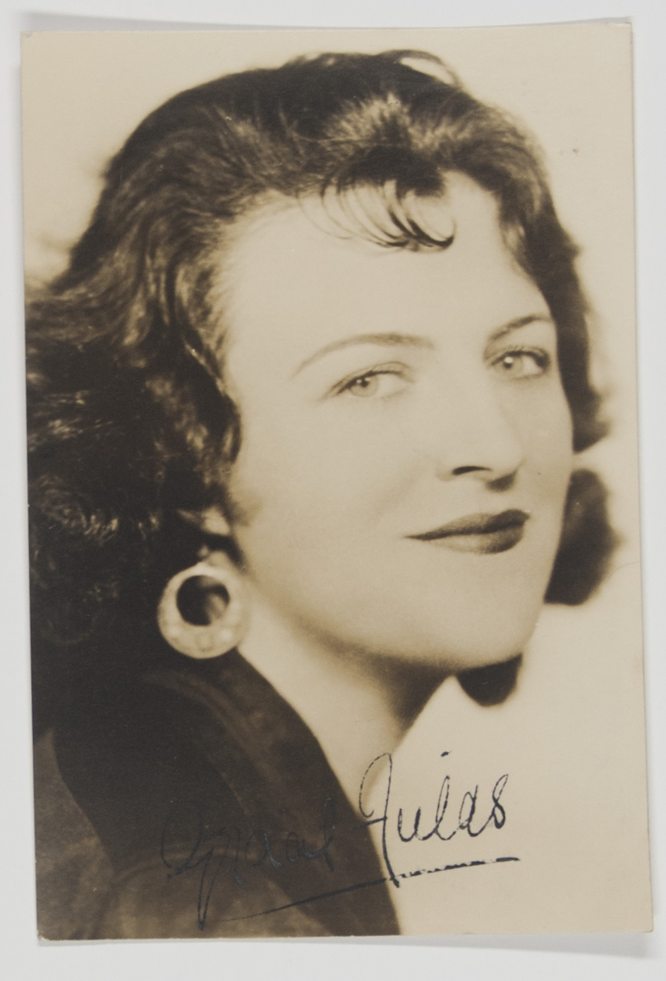 [FIELDS — Portrait Postcard Photo with printed signature, | Sophie Dupré Autographs