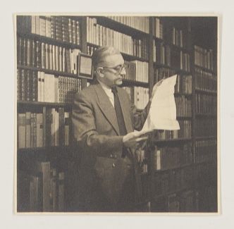 [WOODRUFF — Small Unsigned Portrait Photograph, | Sophie Dupré Autographs