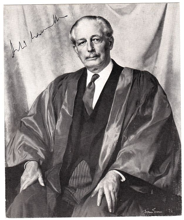 MACMILLAN — Signed Reproduction in black and white of his Portrait by Sir James Gunn, | Sophie Dupré Autographs